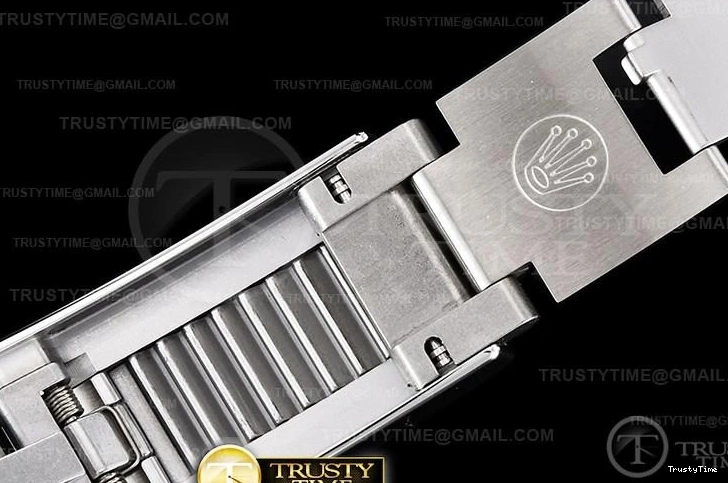 0113 ROLSD093 – Deep Sea Dweller Black Contemporary 1015